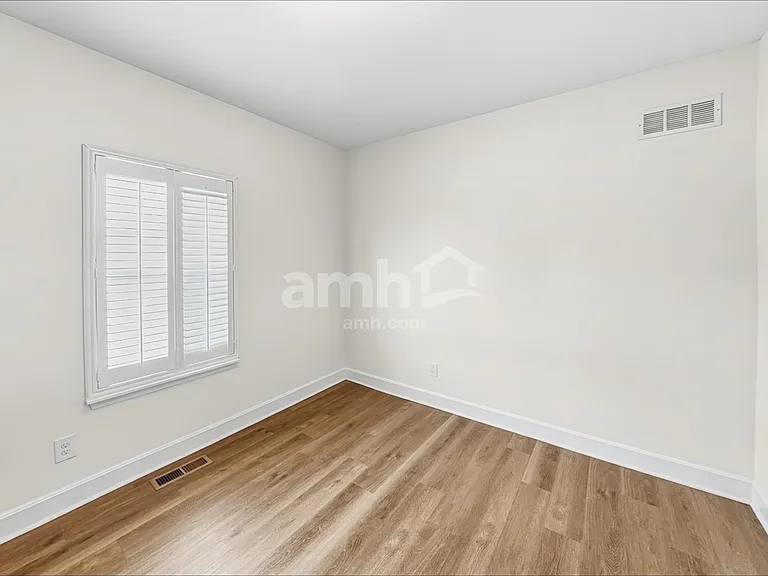 25940 W 142nd Ct — Photo 16