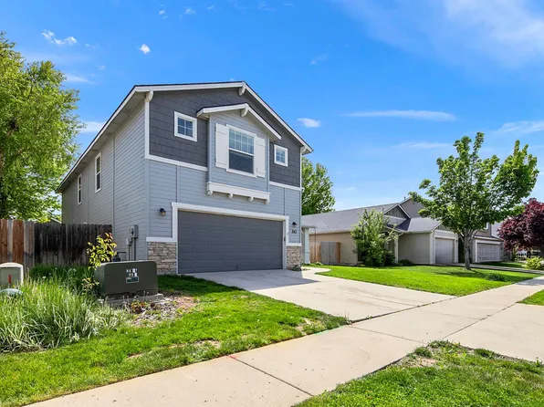 243 W White Sands Dr, Meridian, ID 83646