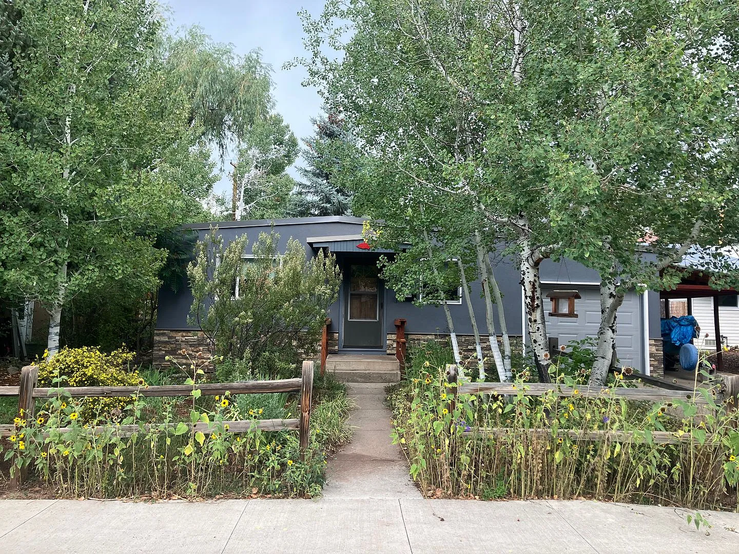 Charming 2-Bedroom Home in Prime Durango Location! — Photo 1