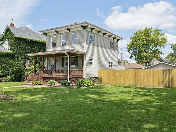 3rd image of 526 4th Ave S