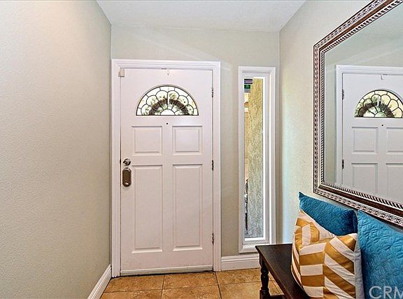2nd image of 878 N Eucalyptus Ave