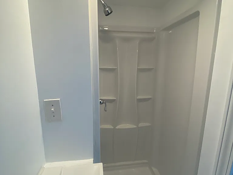 1105 E Maple Rd #2 — Photo 12