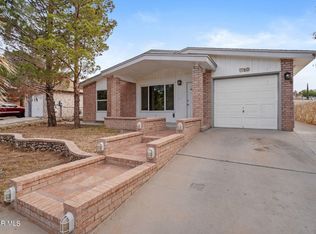 1160 Colina Bella Dr, Socorro, TX 79928