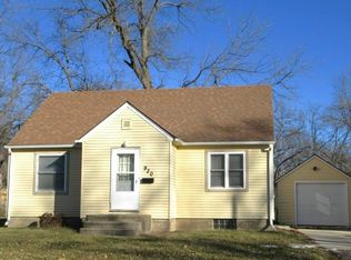 920 N 5th St, Estherville, IA 51334