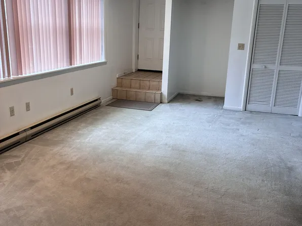 37 Franklin St #102, Bloomsburg, PA 17815