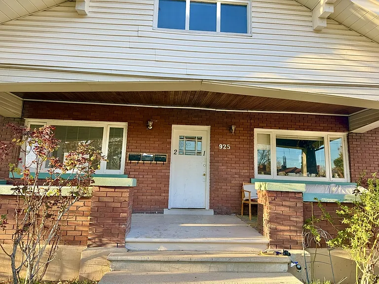 925 S Wilson Ave #3 — Photo 3