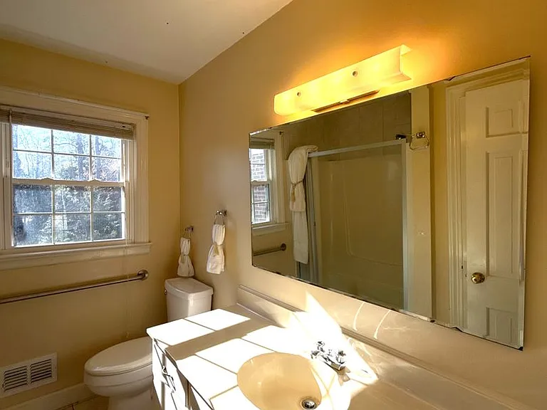 218 Fairway Dr — Photo 23