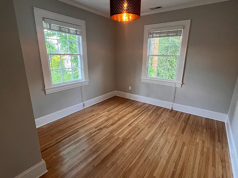 124 N Laurel Ave #3 — Photo 5