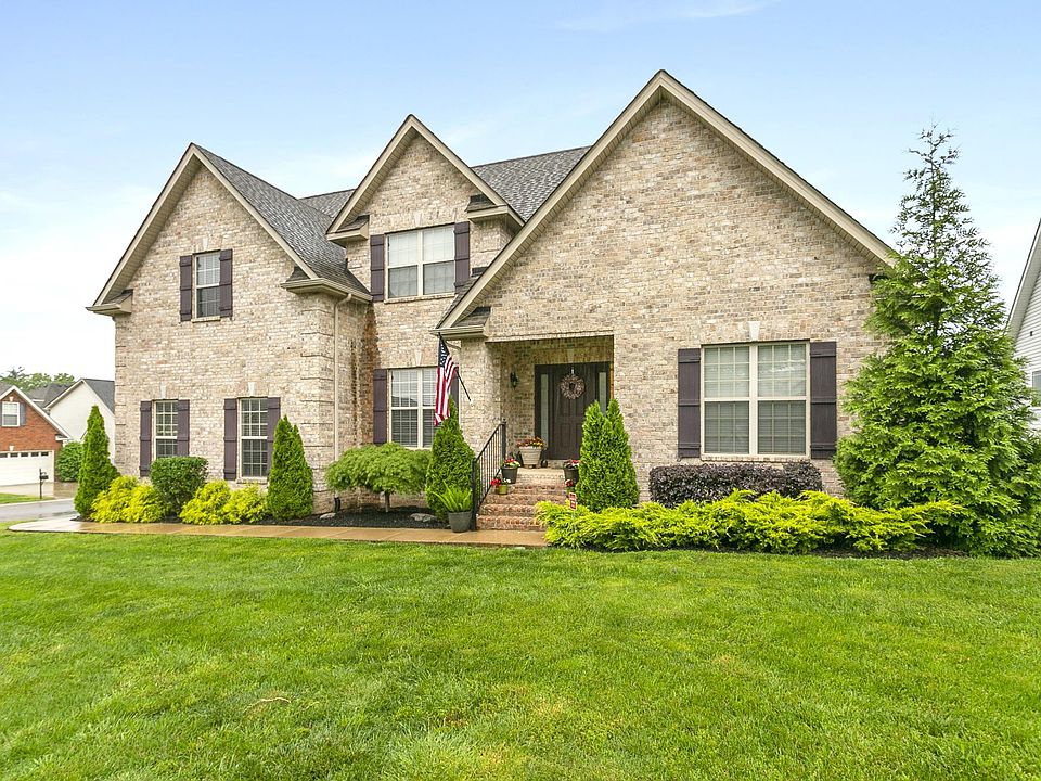 1st image of 405 Tamarac Dr