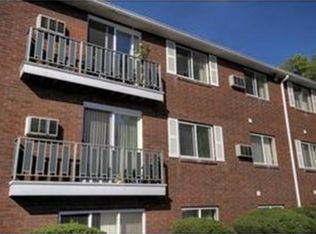 1990 Middlesex St APT 31, Lowell, MA 01851