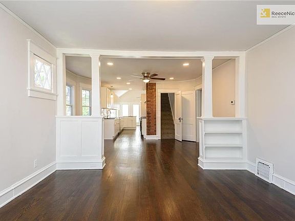 5th image of 4220 Charlotte St