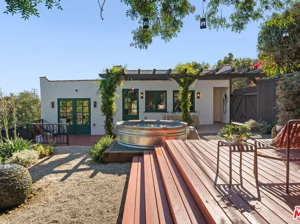 6132 Mount Angelus Dr, Los Angeles, CA 90042