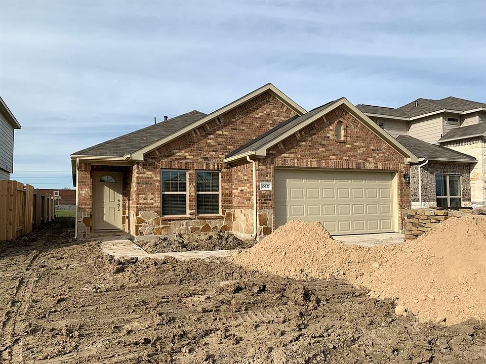 1st image of 16527 Veneta Ct