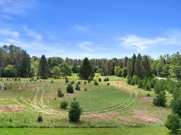 LT1 MORAINE HILLS DRIVE, Dousman, WI 53118