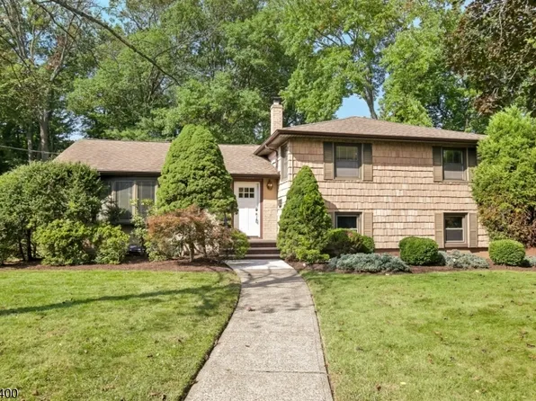 65 Springbrook Rd, Livingston Twp., NJ 07039