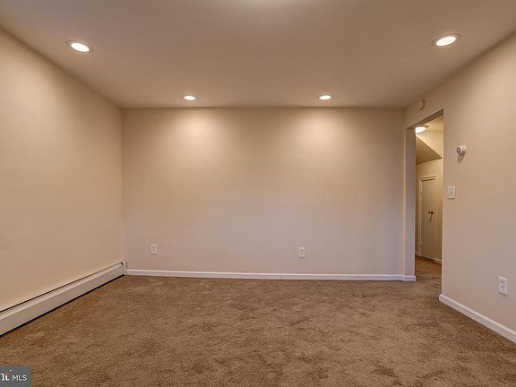 4th image of 125 Broomall St APT B