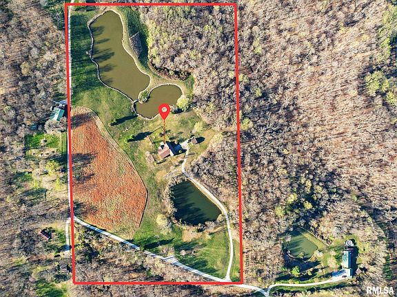 3rd image of 450 Spring Hill Ln