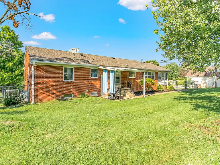 217 Buckingham Dr — Photo 46