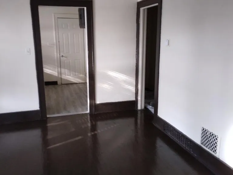 1179 W Grand Blvd #2 — Photo 4