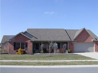 2304 Kensington Dr, Saint Marys, OH 45885