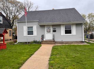 2912 Ridgeway Ave, Rockford, IL 61101