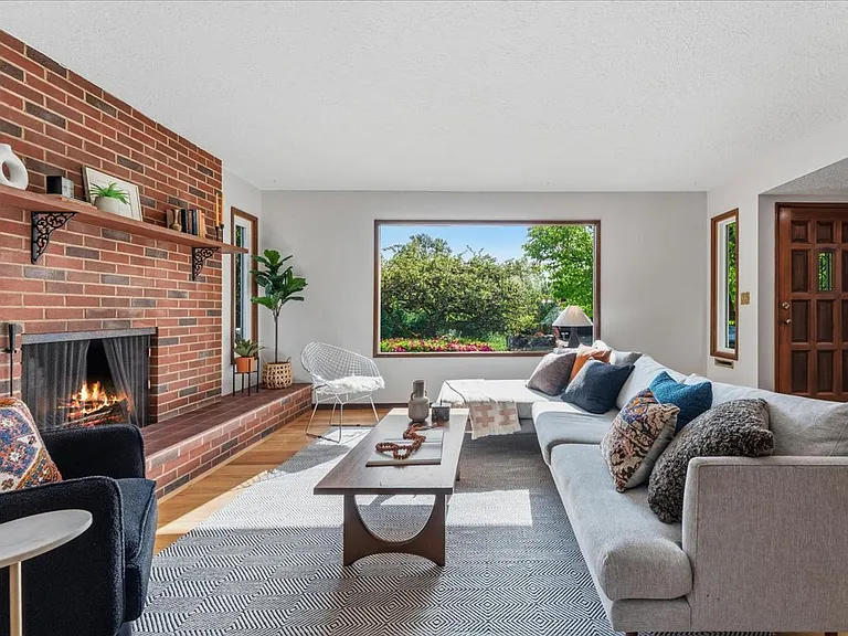 2919 SE 76th Ave — Photo 4