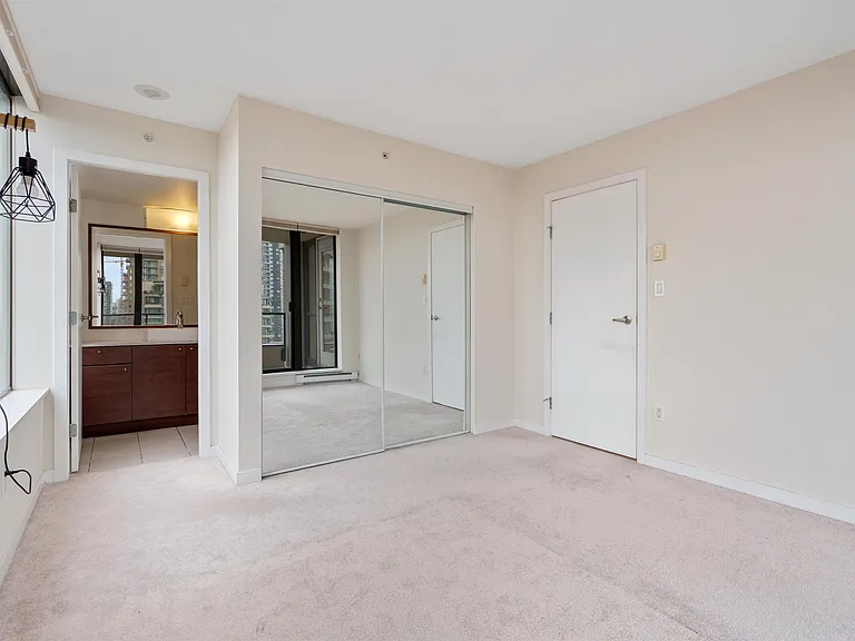 4118 Dawson St #2002 — Photo 9