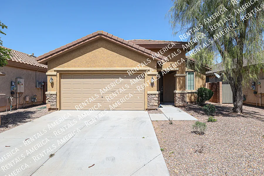 Beautiful 3BD 2BA home with POOL and SOLAR in Laveen Meadows! — Photo 2