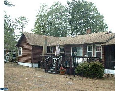 2nd image of 106 E Lake Blvd