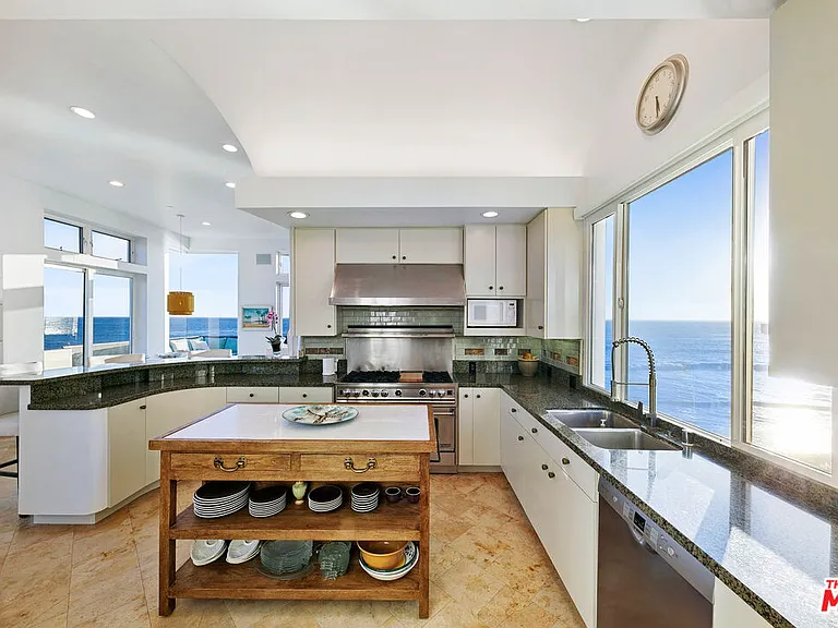 31626 Sea Level Dr — Photo 21