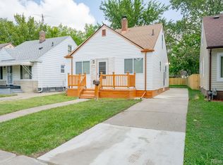 8068 Patton St, Detroit, MI 48228