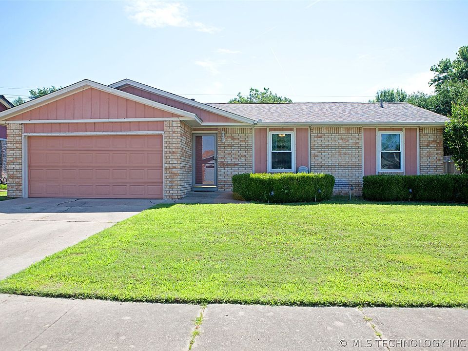 1st image of 8211 N 120th East Ave
