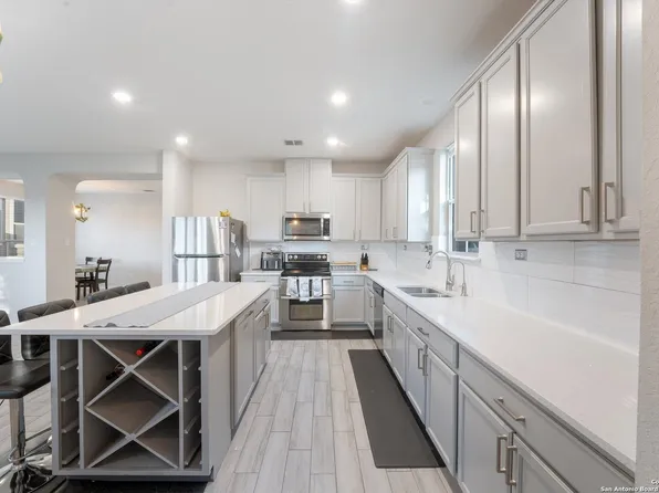 1623 Iron Creek, San Antonio, TX 78245