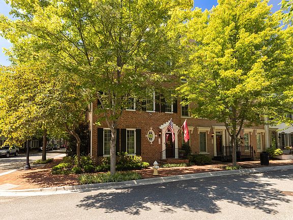 Townhome with Eastern Exposure