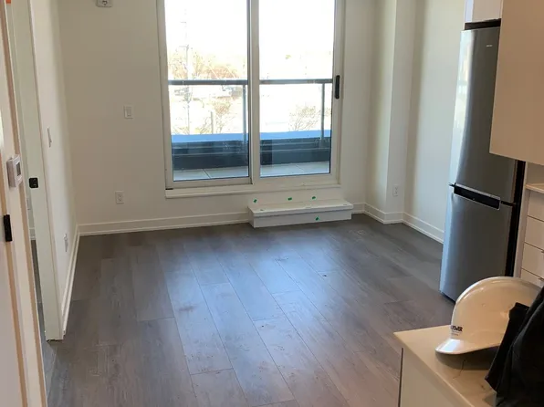 33 Erie Ave, Brantford, ON