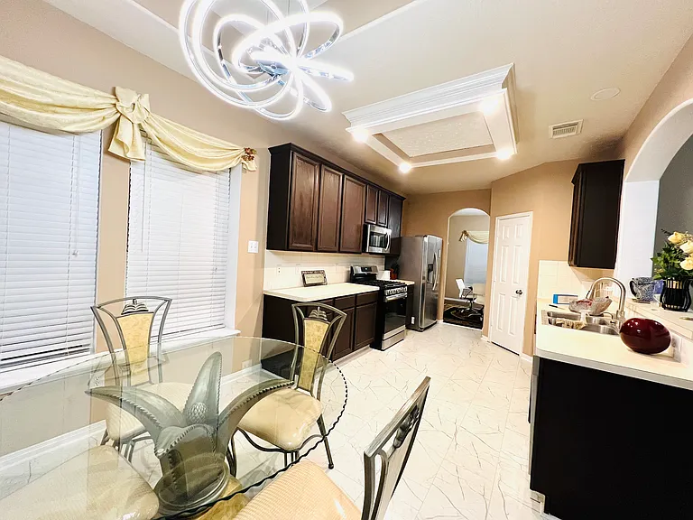 11407 Chippewa Ridge Ct — Photo 12