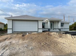 3007 25th St W, Lehigh Acres, FL 33971