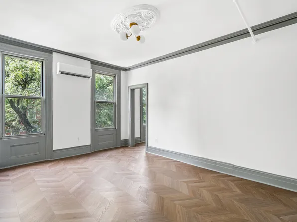 21-53 45th Road image 3 of 20