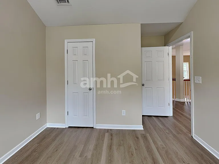 1380 Grey Rock Way — Photo 18