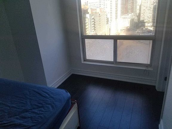 5th image of 25 Grenville St #2008