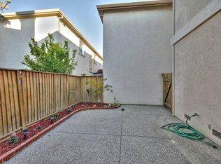 38416 Crosspointe Cmn, Fremont, CA 94536