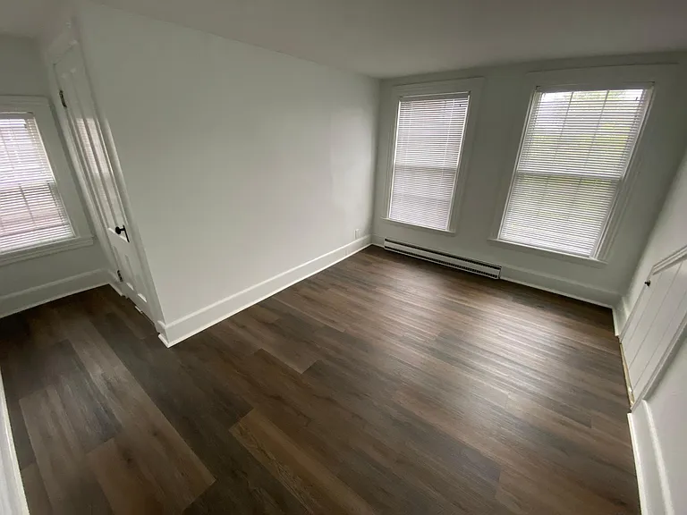 52 State St #1 — Photo 17