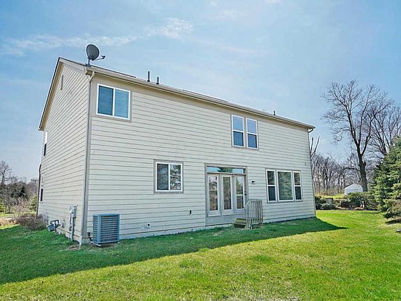 3rd image of 105 Urich Dr