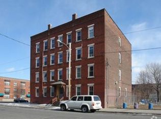 556 S Bridge St #4-L, Holyoke, MA 01040