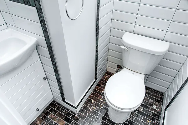 Rented by Nooklyn NYC LLC | media 79