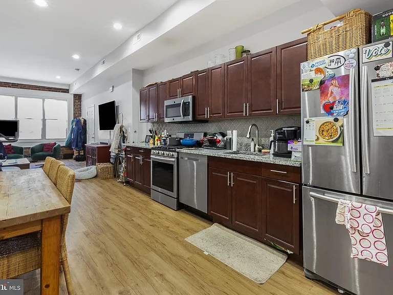 1209 E Susquehanna Ave #1 — Photo 6