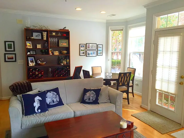 1321 N Adams Ct — Photo 5