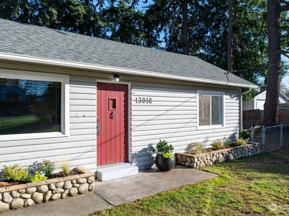 13018 2nd Ave S, Seattle, WA 98168