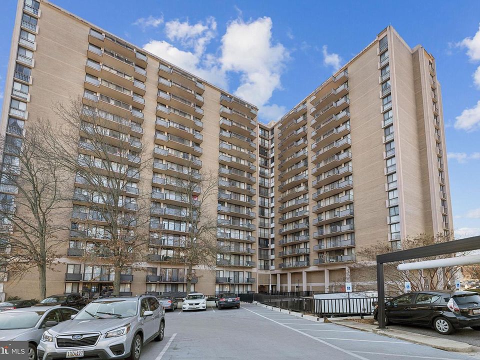 1st image of 6100 Westchester Park Dr APT 520