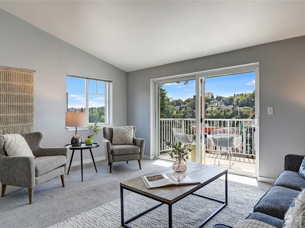 843 Davis Place S #201, Seattle, WA 98144
